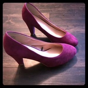 Berry faux suede heels, 9